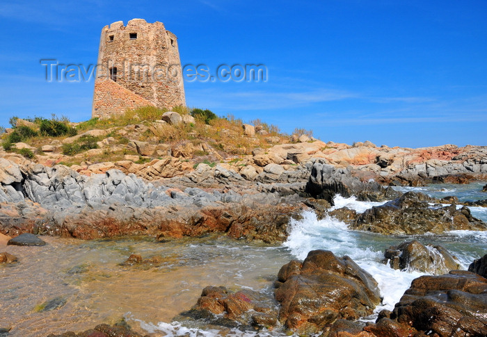 sardinia26: Bari Sardo, Ogliastra province, Sardinia / Sardegna / Sardigna: Torre di Bari - 17th century Aragonese defensive tower resists the waves of the Tyrrhenian Sea - in windy days this is a good beach for surfers - photo by M.Torres - (c) Travel-Images.com - Stock Photography agency - Image Bank