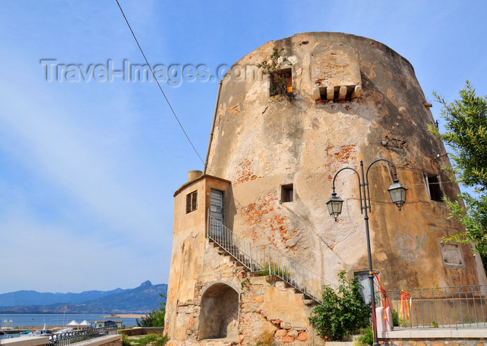 sardinia27: Arbatax / Arbatassa, Tortolì, Ogliastra province, Sardinia / Sardegna / Sardigna: Saracen watchtower - Via Lungomare - photo by M.Torres - (c) Travel-Images.com - Stock Photography agency - Image Bank