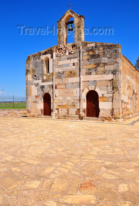 sardinia292: Villaspeciosa / Biddaspetziosa, Cagliari province, Sardinia / Sardegna / Sardigna: Chiesa di San Platano- the builders used salvaged Roman stones from San Cromazio, including an early Christian Khachkar-like tombstone - photo by M.Torres - (c) Travel-Images.com - Stock Photography agency - Image Bank