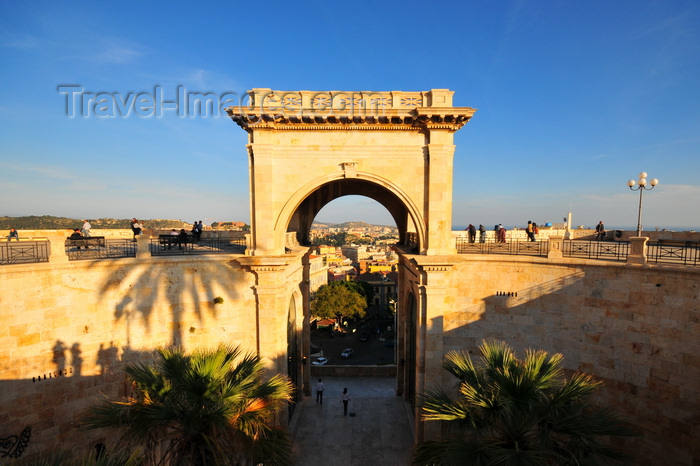 sardinia315: Cagliari, Sardinia / Sardegna / Sardigna: Bastione Saint Remy - lat 19th century construction erected over the Spanish Zecca and Sperone bastions - quartiere Castello - photo by M.Torres - (c) Travel-Images.com - Stock Photography agency - Image Bank