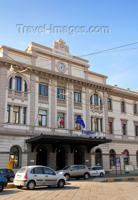 sardinia352: Cagliari, Sardinia / Sardegna / Sardigna: central train station - façade on Piazza Matteotti - west end of Via Roma - Stazione F.S. - quartiere di Stampace - photo by M.Torres - (c) Travel-Images.com - Stock Photography agency - Image Bank