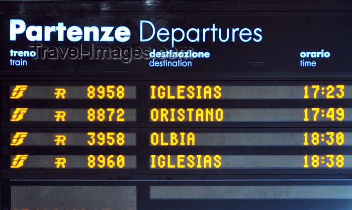 sardinia353: Cagliari, Sardinia / Sardegna / Sardigna: departures board at the central train station - trains to Iglesias, Oristano, Olbia - Stazione Ferrovie dello Stato - photo by M.Torres - (c) Travel-Images.com - Stock Photography agency - Image Bank