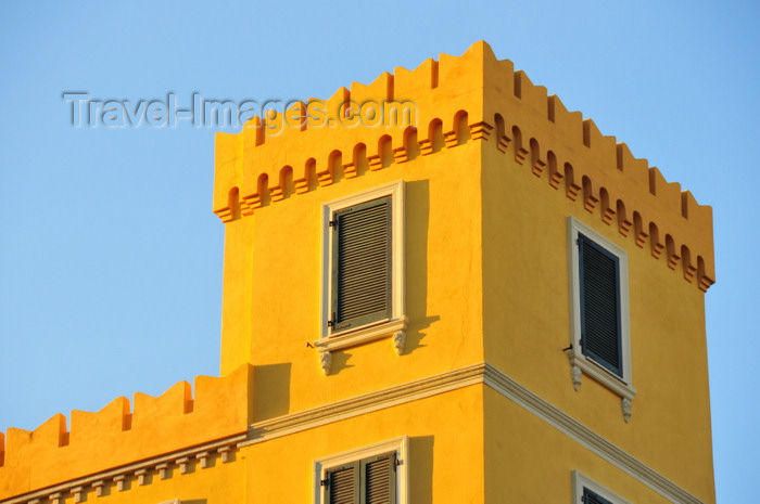 sardinia363: Cagliari, Sardinia / Sardegna / Sardigna: medieval style observation tower in a residential building - altana - photo by M.Torres - (c) Travel-Images.com - Stock Photography agency - Image Bank