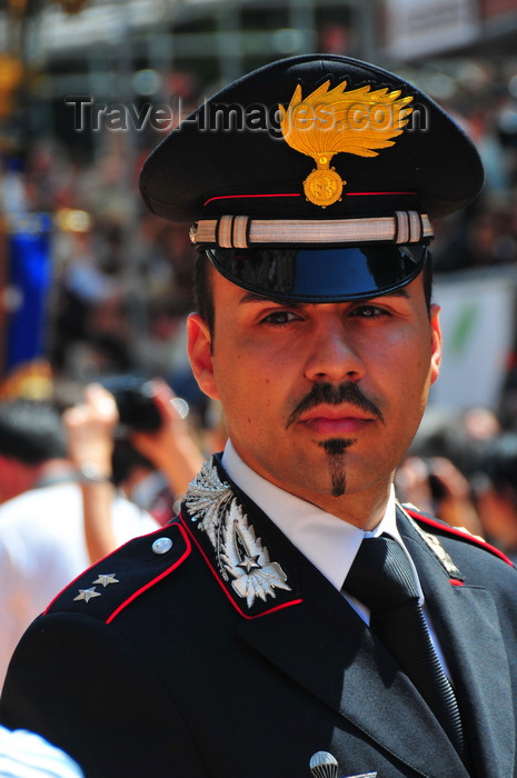 sardinia398: Cagliari, Sardinia / Sardegna / Sardigna: Feast of Sant'Efisio / Sagra di Sant'Efisio - Carabiniere in the parade - photo by M.Torres - (c) Travel-Images.com - Stock Photography agency - Image Bank