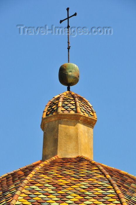 sardinia65: Las Plassas / Is Pratzas, Medio Campidano province, Sardinia / Sardegna / Sardigna: Church of Santa Maria Maddalena - dome with colourful shingles - photo by M.Torres - (c) Travel-Images.com - Stock Photography agency - Image Bank