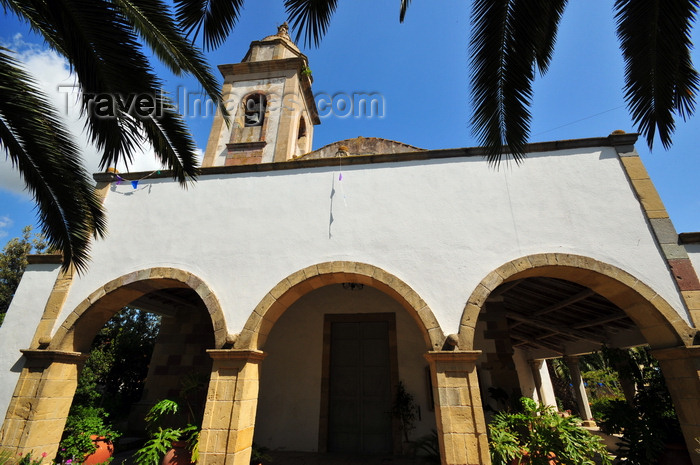 sardinia79: Tuili, Medio Campidano province, Sardinia / Sardegna / Sardigna: porch of the Church of St. Anthony - built in 1582 by the order of Frati Minori Osservanti - Chiesa di Sant'Antonio Abate - photo by M.Torres - (c) Travel-Images.com - Stock Photography agency - Image Bank