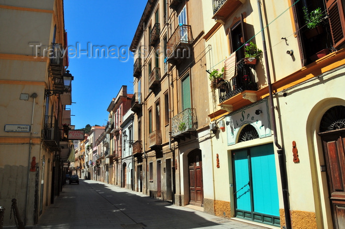 sardinia96: Iglesias /  Igrèsias, Carbonia-Iglesias province, Sardinia / Sardegna / Sardigna: view along Via Cagliari from Via Musio - photo by M.Torres - (c) Travel-Images.com - Stock Photography agency - Image Bank