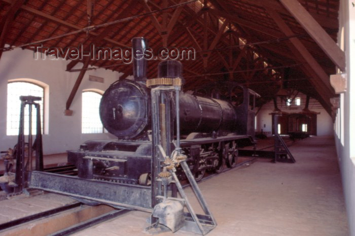 saudi-arabia107: Saudi Arabia - Hejaz / Hijaz: railway station - locomotive from Lawrence's period (photo by F.Rigaud) - (c) Travel-Images.com - Stock Photography agency - Image Bank