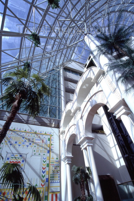 saudi-arabia138: Saudi Arabia - Asir province - Abha: palace - glass roof (photo by F.Rigaud) - (c) Travel-Images.com - Stock Photography agency - Image Bank