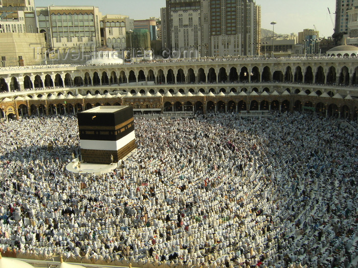 saudi-arabia157: Mecca / Makkah, Saudi Arabia: view from third floor of Haram Mosque where pilgrims wait for praying time facing the Kaaba - photo by A.Faizal - (c) Travel-Images.com - Stock Photography agency - Image Bank