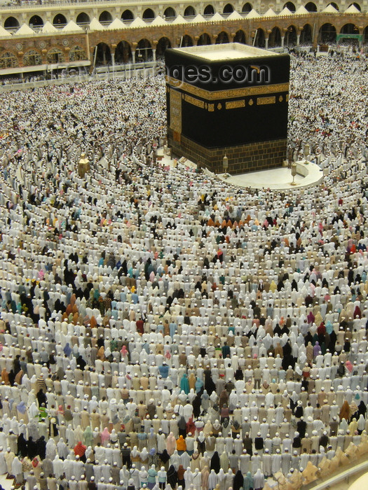 saudi-arabia160: Mecca / Makkah, Saudi Arabia: Muslims get ready to pray at Haram Mosque, facing the Holy Kaaba during Hajj season - the first building at the site was built by Abraham - photo by A.Faizal - (c) Travel-Images.com - Stock Photography agency - Image Bank