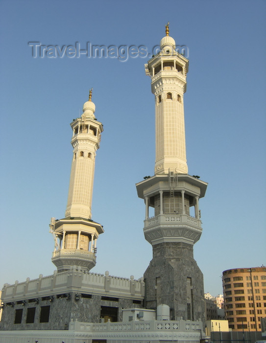 saudi-arabia162: Mecca / Makka al-Mukarrama, Saudi Arabia: Minarets of 'bab al Fath' - Door of Fath - at Haram Mosque - there are four main doors entering Al-Masjid al-Haram - photo by A.Faizal - (c) Travel-Images.com - Stock Photography agency - Image Bank