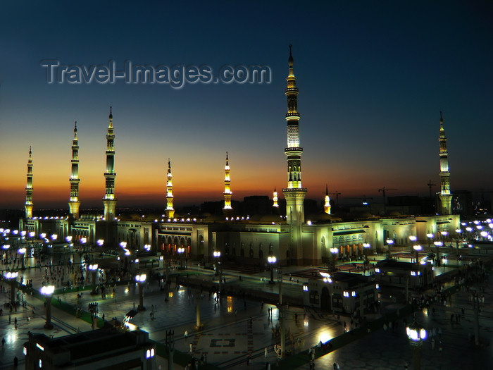 saudi-arabia176: Medina / Madinah, Saudi Arabia: Masjid Al Nabawi or Mosque of the Prophet - lights just before dawn - photo by A.Faizal - (c) Travel-Images.com - Stock Photography agency - Image Bank