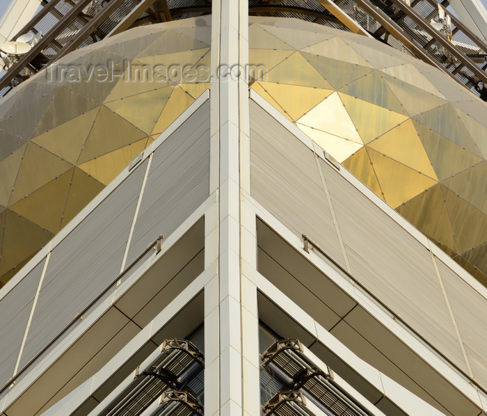 saudi-arabia191: Riyadh, Saudi Arabia: Al Faisaliyah Centre, the sphere above the observation deck contains a panoramic restaurant, 'The Globe'- architect Norman Foster - photo by M.Torres - (c) Travel-Images.com - Stock Photography agency - Image Bank