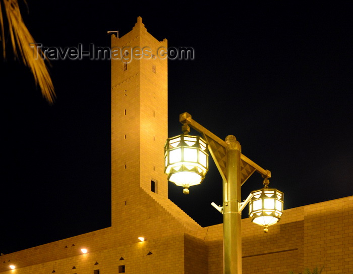 saudi-arabia199: Riyadh, Saudi Arabia: minaret on the south facade of the Grand Mosque - Al Imam Turki ibn Abdallah Mosque - built with brown Arriyadh Limestone, that looks golden at night - photo by M.Torres - (c) Travel-Images.com - Stock Photography agency - Image Bank