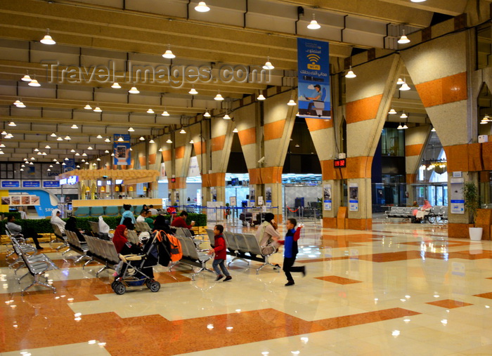 saudi-arabia222: Riyadh, Saudi Arabia: Riyadh railway station main hall - designed by Italian architect Lucio Barbera - triangular forms  inspired in the Najd region architecture - photo by M.Torres - (c) Travel-Images.com - Stock Photography agency - Image Bank