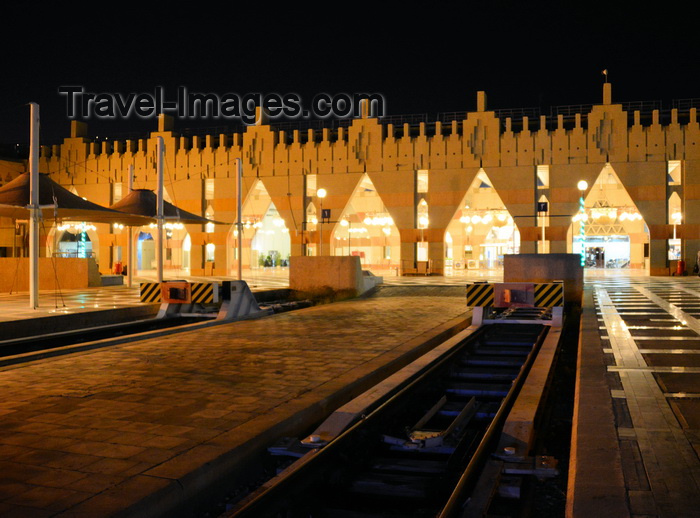 saudi-arabia225: Dammam, Eastern Province, Saudi Arabia: central train station at night - photo by M.Torres - (c) Travel-Images.com - Stock Photography agency - Image Bank