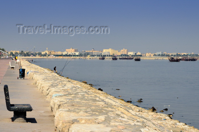 saudi-arabia231: Al Qatif, Eastern Province, Saudi Arabia: waterfront with dhows, along Khaleej Road - photo by M.Torres - (c) Travel-Images.com - Stock Photography agency - Image Bank