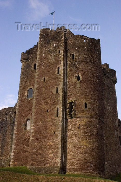 scot10: Doune, Stirling district, Scotland: Doune Castle - location for the filming of Monty Python and the Holy Grail - photo by I.Middleton - (c) Travel-Images.com - Stock Photography agency - Image Bank