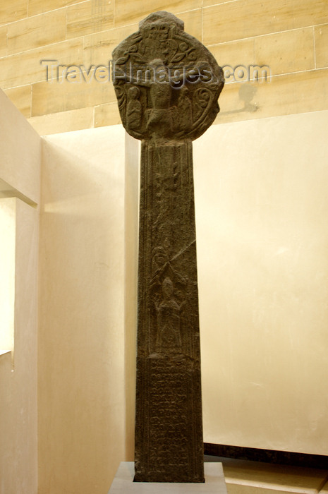 scot118: Scotland - Edinburgh: this 14th century cross in the Museum of Scotland comesfrom Eilean Mor, Argyll - photo by C.McEachern - (c) Travel-Images.com - Stock Photography agency - Image Bank