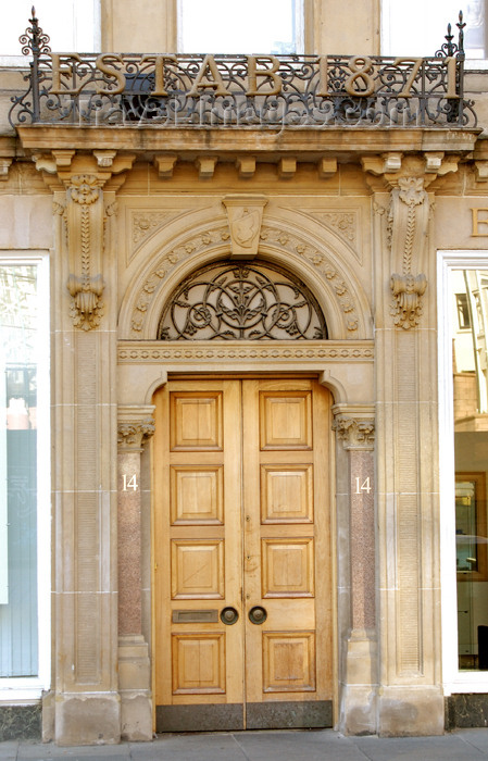 scot148: Scotland - Glasgow - interesting doorwayin St. Enoch's Square - photo by C.McEachern - (c) Travel-Images.com - Stock Photography agency - Image Bank