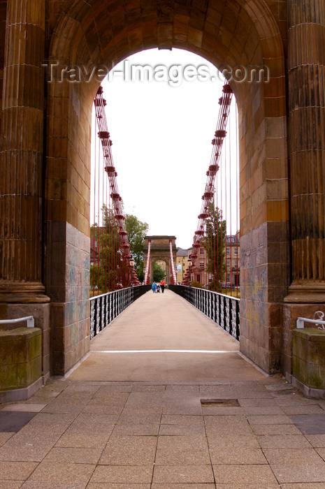 scot165: Scotland - Glasgow: St. Andrew's bridge over the River Clyde - pederstrian bridge - photo by C.McEachern - (c) Travel-Images.com - Stock Photography agency - Image Bank