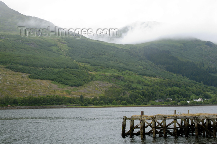 scot168: Scotland - Loch Lomond: view near the village of Luss, Argyll & Bute - photo by C. McEachern - (c) Travel-Images.com - Stock Photography agency - Image Bank