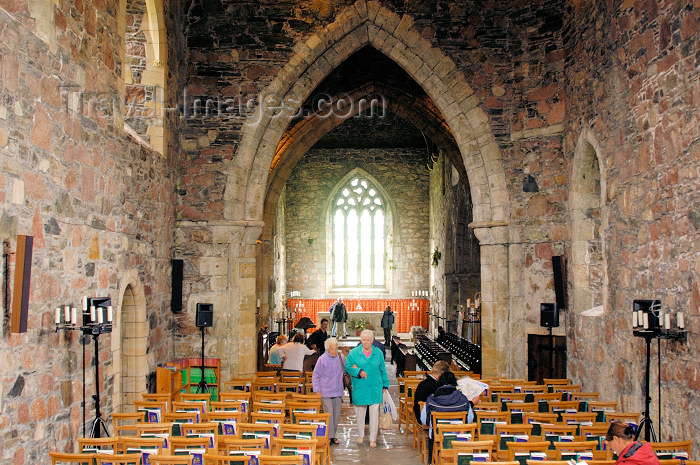 scot178: Scotland - Inner Hebrides - Isle of Iona: St Mary's Abbey - the nave - photo by C.McEachern - (c) Travel-Images.com - Stock Photography agency - Image Bank