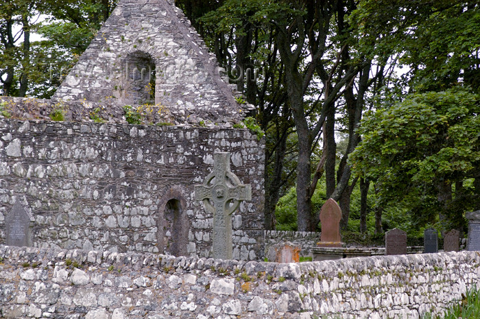 scot182: Scotland - Islay Island - ruins of Kildalton chapel - photo by C.McEachern - (c) Travel-Images.com - Stock Photography agency - Image Bank