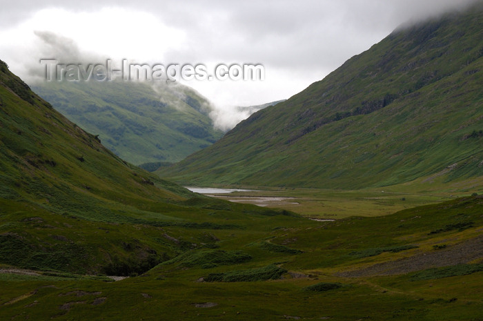 scot205: Scotland - Glencoe Valley - Highlands - photo by C.McEachern - (c) Travel-Images.com - Stock Photography agency - Image Bank