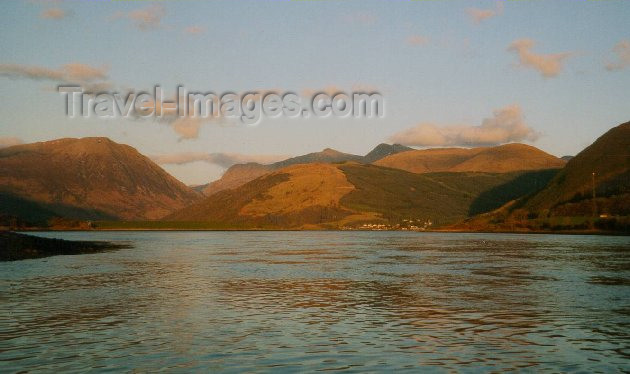 scot4: Fort William / FWM, Highlands, Scotland: outside - photo by M.Torres - (c) Travel-Images.com - Stock Photography agency - Image Bank
