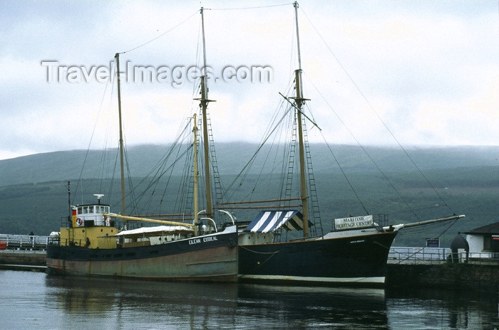 scot58: Scotland - Inveraray / Inbhir Aora (Argyll and Bute council / Earra-Ghaidheal agus Bòd ): Maritime Heritage Centre on Loch Fyne - photo by A.Sen - (c) Travel-Images.com - Stock Photography agency - Image Bank