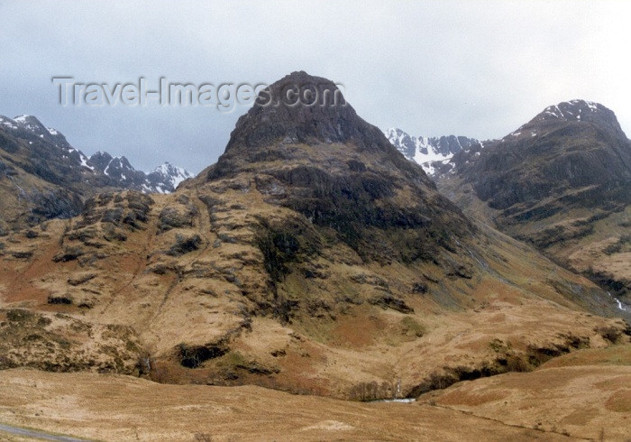 scot64: Scotland - Glencoe, Highlands: the Three Sisters - photo by P.Willis - (c) Travel-Images.com - Stock Photography agency - Image Bank