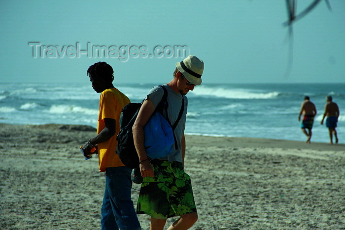 senegal114: Cap Skirring, Oussouye, Basse Casamance (Ziguinchor), Senegal: men Walking, everyday life / Homem caminhando na praia, vida quotidiana - photo by R.V.Lopes - (c) Travel-Images.com - Stock Photography agency - Image Bank