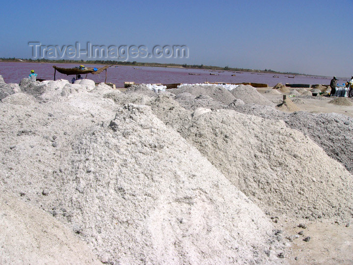 senegal18: Senegal - Lake Retba or Lake Rose: salt piled into different grades - photo by G.Frysinger - (c) Travel-Images.com - Stock Photography agency - Image Bank