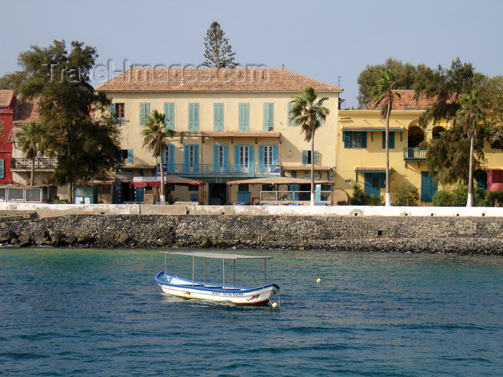 senegal37: Senegal - Gorée Island - Colonial style residence - photo by G.Frysinger - (c) Travel-Images.com - Stock Photography agency - Image Bank