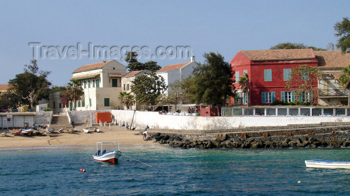 senegal38: Senegal - Gorée Island: small beach - photo by G.Frysinger - (c) Travel-Images.com - Stock Photography agency - Image Bank