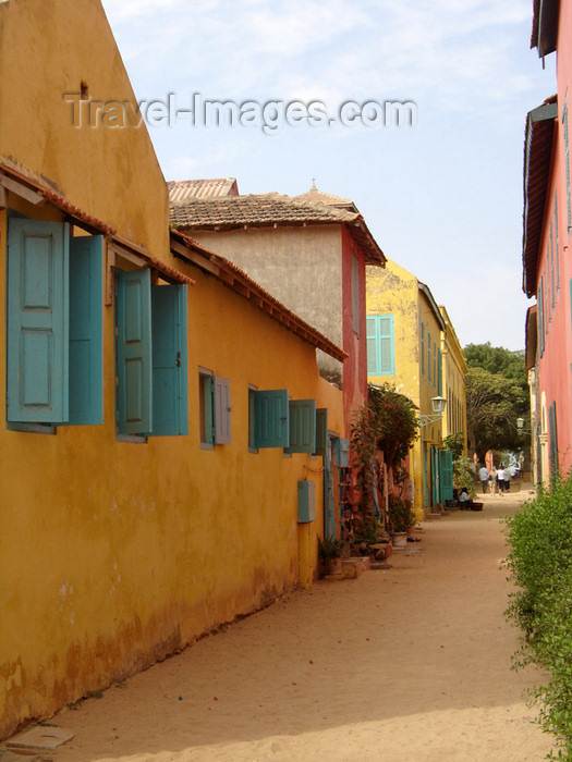 senegal4: Senegal - Gorée Island - Senegalese houses - photo by G.Frysinger - (c) Travel-Images.com - Stock Photography agency - Image Bank