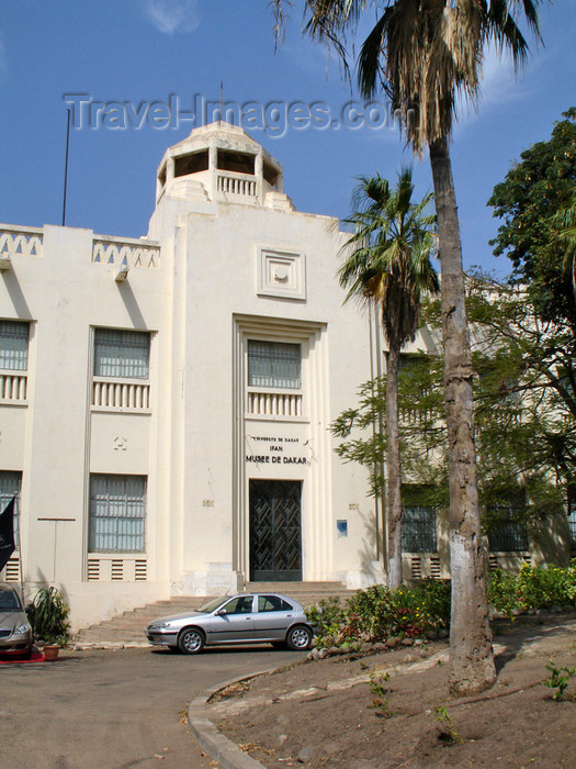 senegal54: Senegal - Dakar - IFAN Museum - Institut fondamentale d'Afrique noire - photo by G.Frysinger - (c) Travel-Images.com - Stock Photography agency - Image Bank