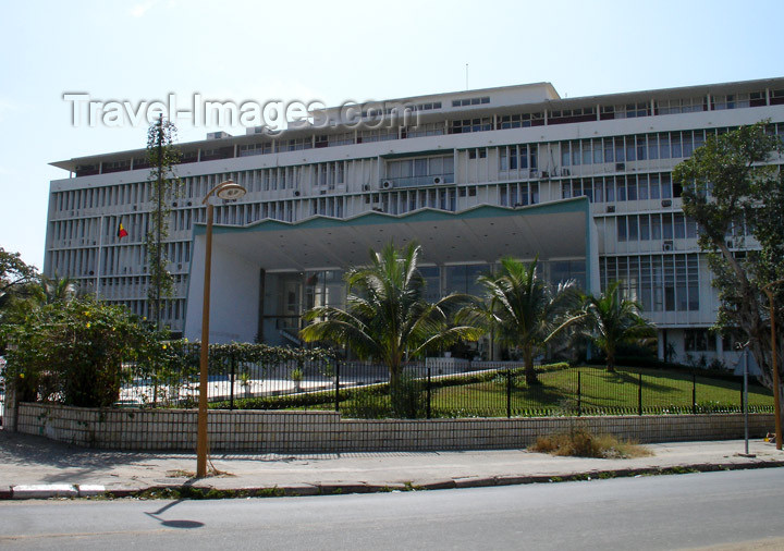 senegal60: Senegal - Dakar: National Assembley - photo by G.Frysinger - (c) Travel-Images.com - Stock Photography agency - Image Bank