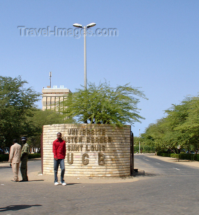 senegal65: Senegal - Saint Louis: Gaston Berger University - photo by G.Frysinger - (c) Travel-Images.com - Stock Photography agency - Image Bank