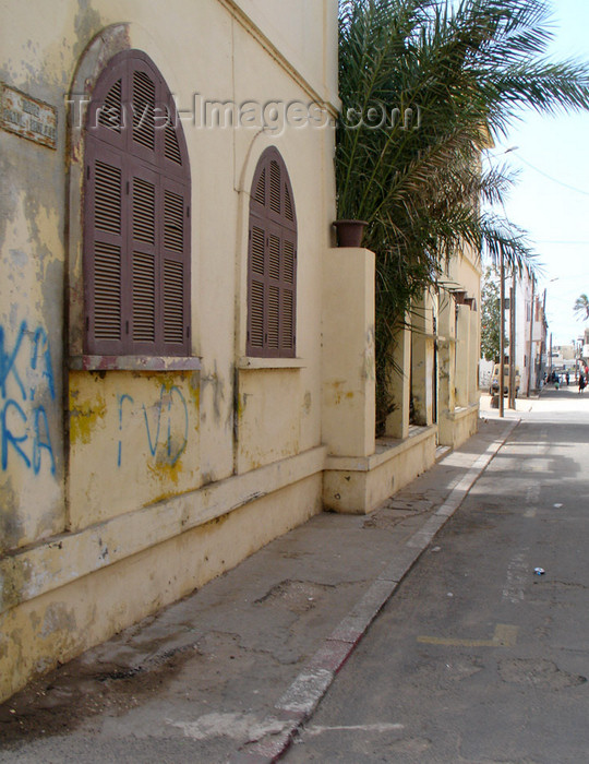 senegal69: Senegal - Saint Louis: colonial street - photo by G.Frysinger - (c) Travel-Images.com - Stock Photography agency - Image Bank