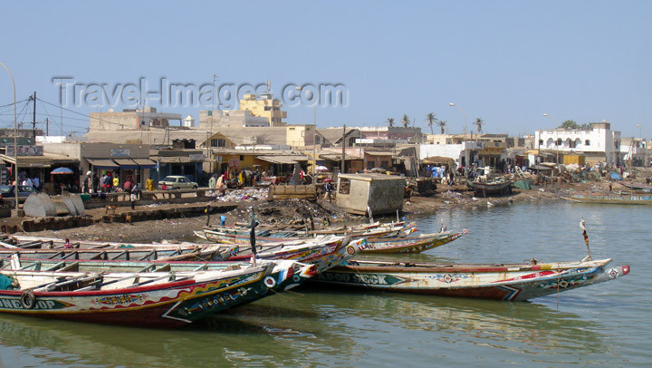 senegal70: Senegal - Saint Louis: boats - Fishermen's Port - photo by G.Frysinger - (c) Travel-Images.com - Stock Photography agency - Image Bank