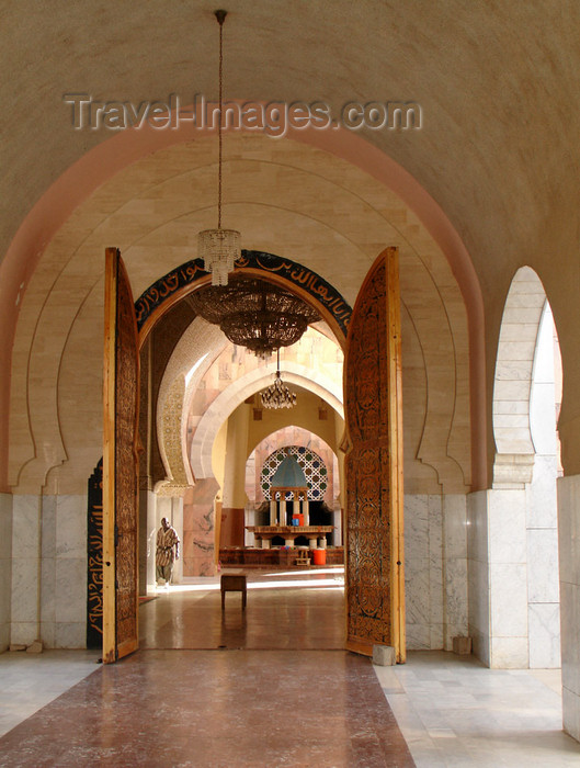 senegal90: Senegal - Touba - Great mosque - gates - photo by G.Frysinger - (c) Travel-Images.com - Stock Photography agency - Image Bank