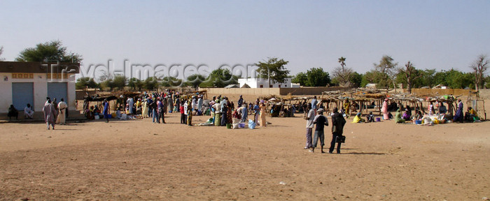 senegal93: Senegal - Fulani People - market - photo by G.Frysinger - (c) Travel-Images.com - Stock Photography agency - Image Bank