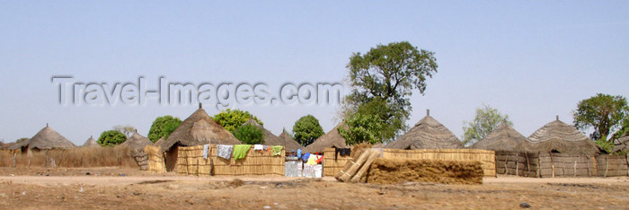 senegal95: Senegal - Savannah: village - photo by G.Frysinger - (c) Travel-Images.com - Stock Photography agency - Image Bank