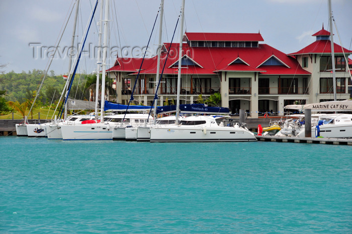 seychelles121: Mahe, Seychelles: Eden island - yachts and luxurious homes - photo by M.Torres - (c) Travel-Images.com - Stock Photography agency - Image Bank