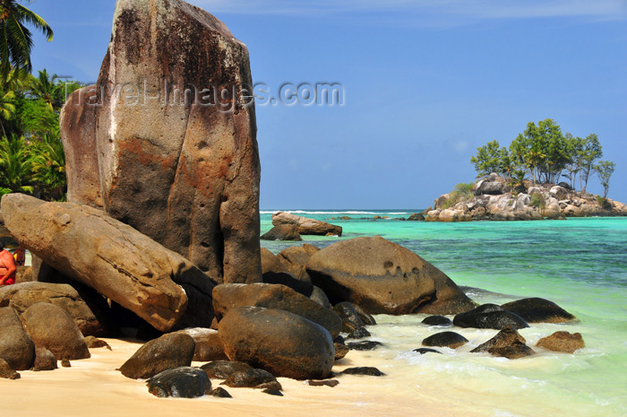 seychelles129: Mahe, Seychelles: Anse Royal - ile Souris and large rocks - photo by M.Torres - (c) Travel-Images.com - Stock Photography agency - Image Bank