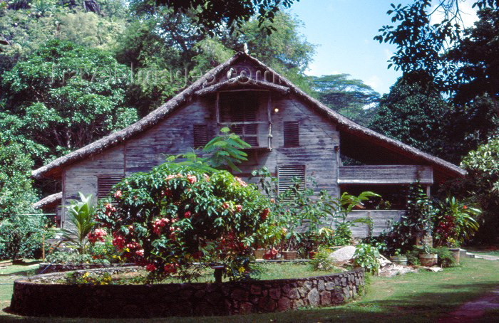 seychelles34: Seychelles - Mahe island: traditional Creole architecture - photo by F.Rigaud - (c) Travel-Images.com - Stock Photography agency - Image Bank