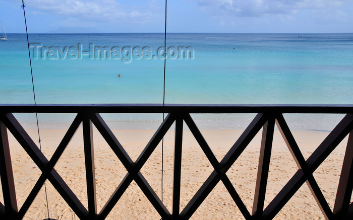 seychelles93: Mahe, Seychelles: Baie Beau Vallon - sky, sea, sand and railing - photo by M.Torres - (c) Travel-Images.com - Stock Photography agency - Image Bank